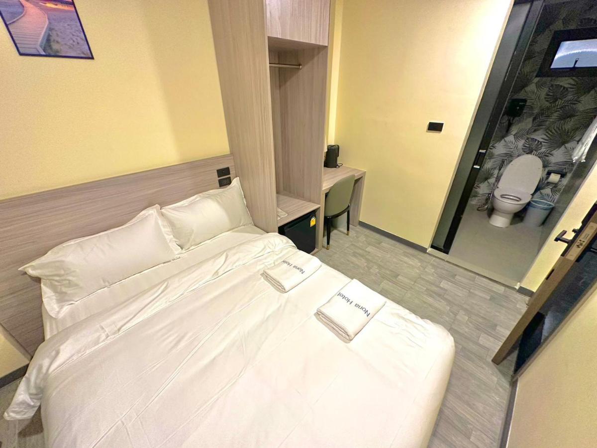 Nona Hotel, Bangkok Makkasan Extérieur photo