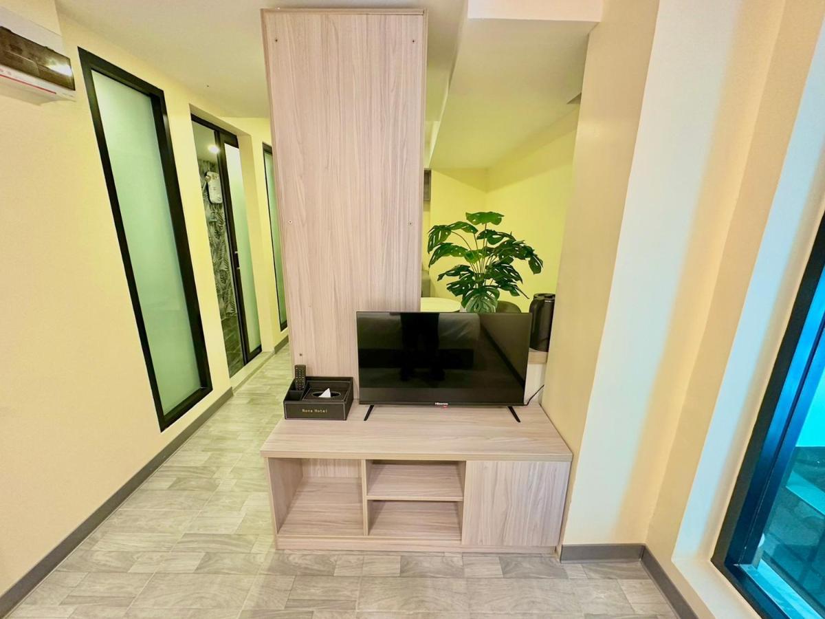 Nona Hotel, Bangkok Makkasan Extérieur photo