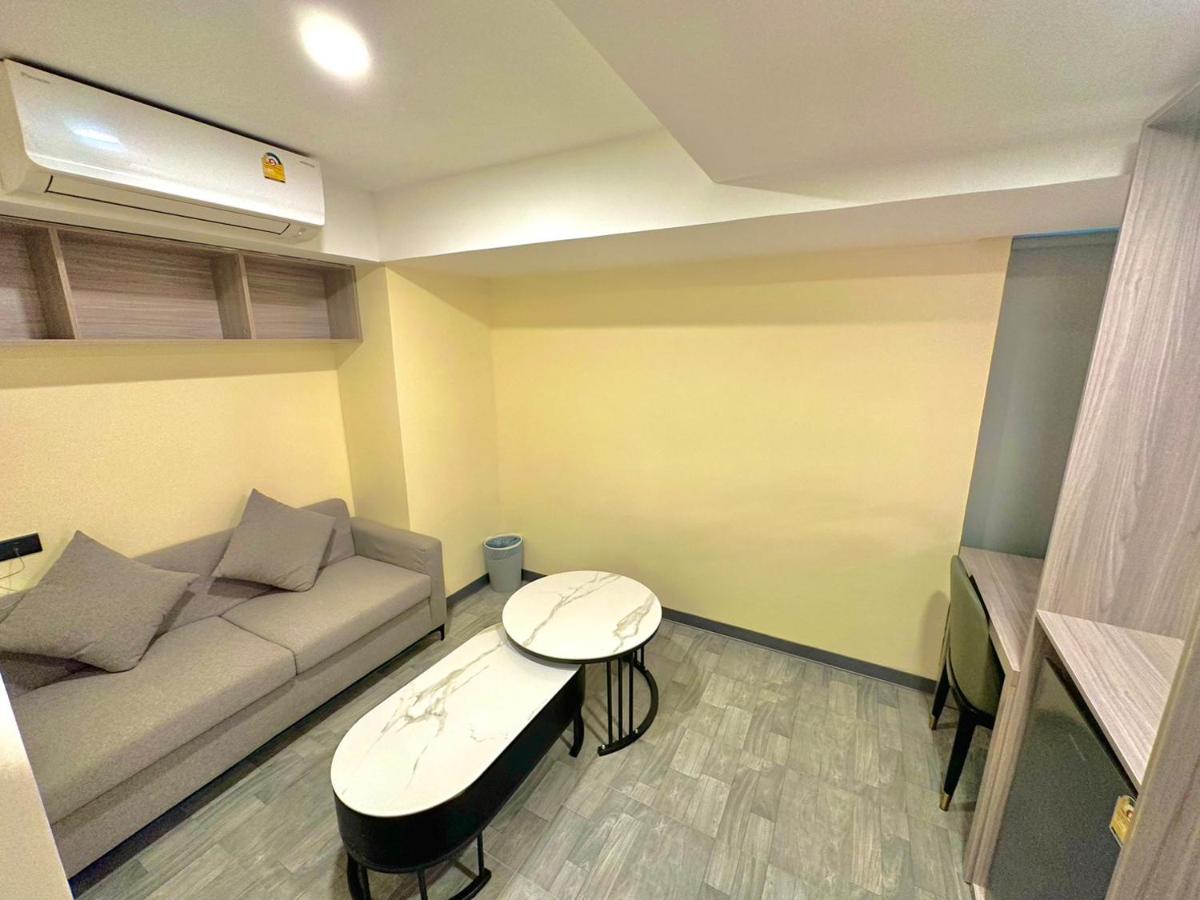 Nona Hotel, Bangkok Makkasan Extérieur photo